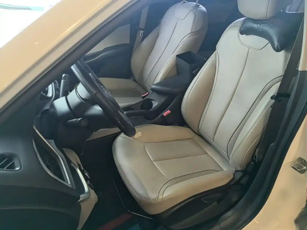 Buick Excelle — миниатюра 15