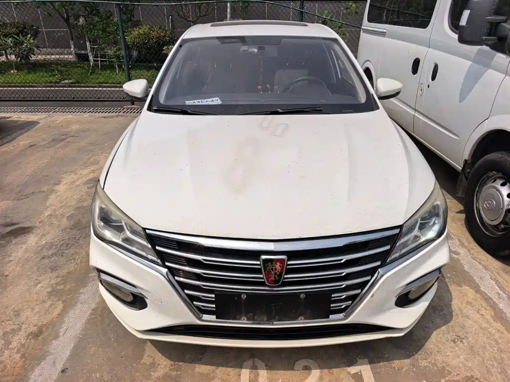 Roewe i5 2019 1.5L MT 4G