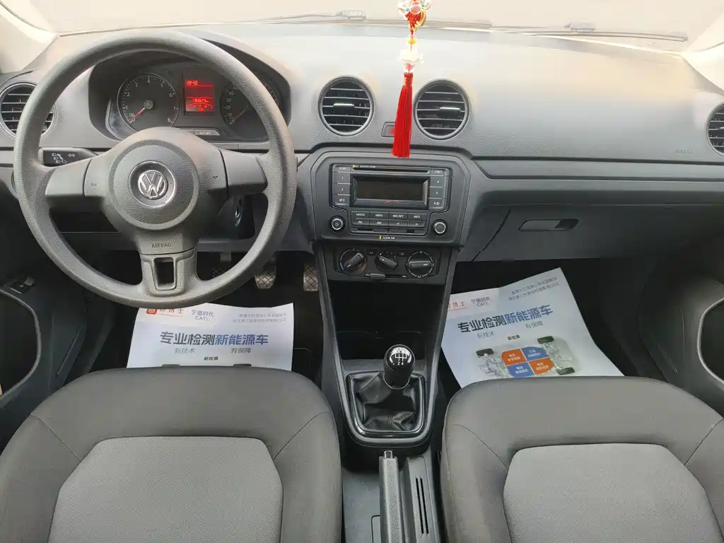 Volkswagen Jetta — миниатюра 4