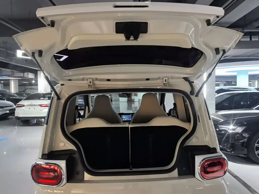 Wuling MINIEV — миниатюра 19