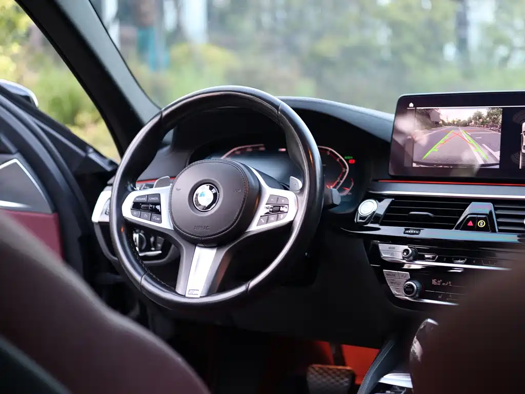 BMW 5 Series — миниатюра 23