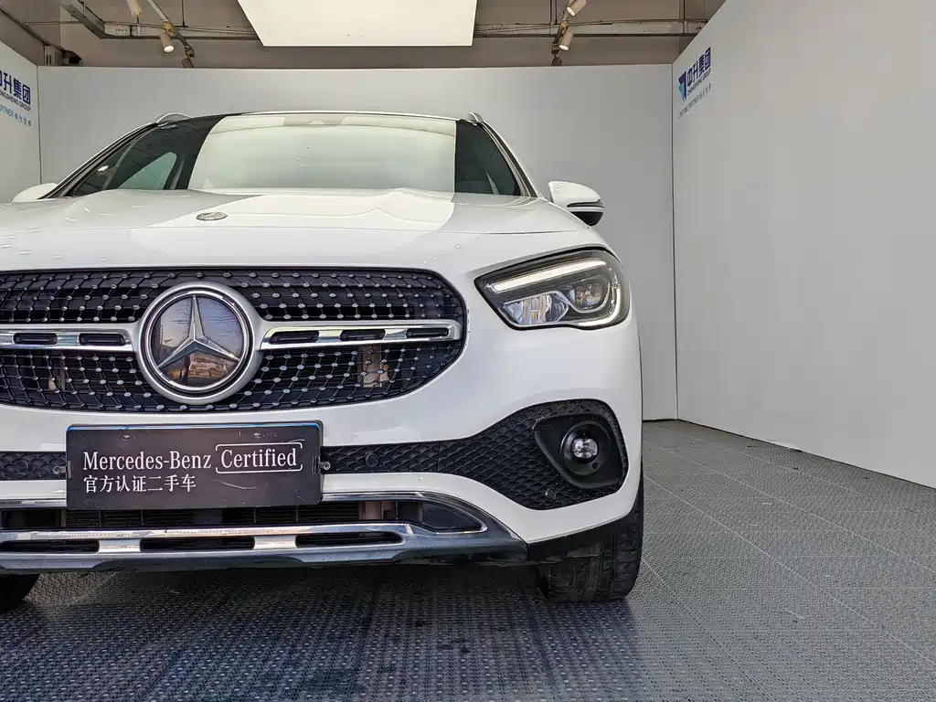 Mercedes-Benz GLA — миниатюра 18