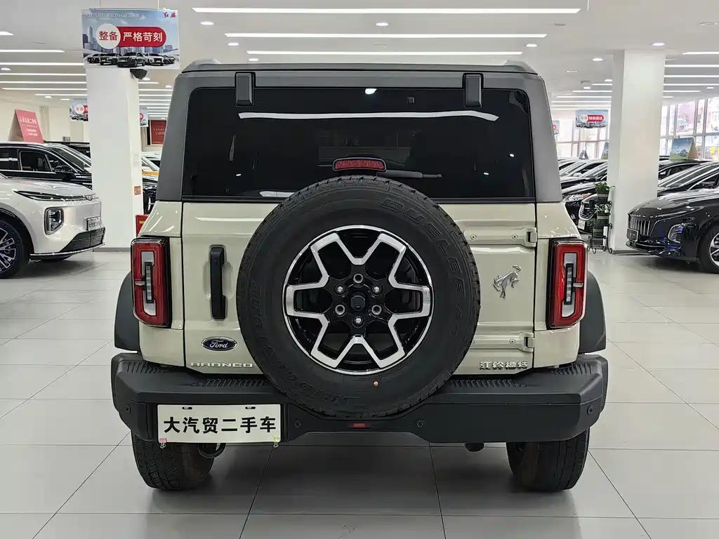 Ford Bronco — миниатюра 3