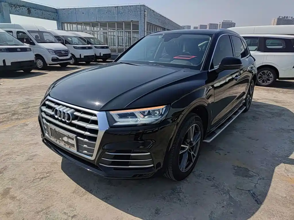 Audi Q5L — миниатюра 2