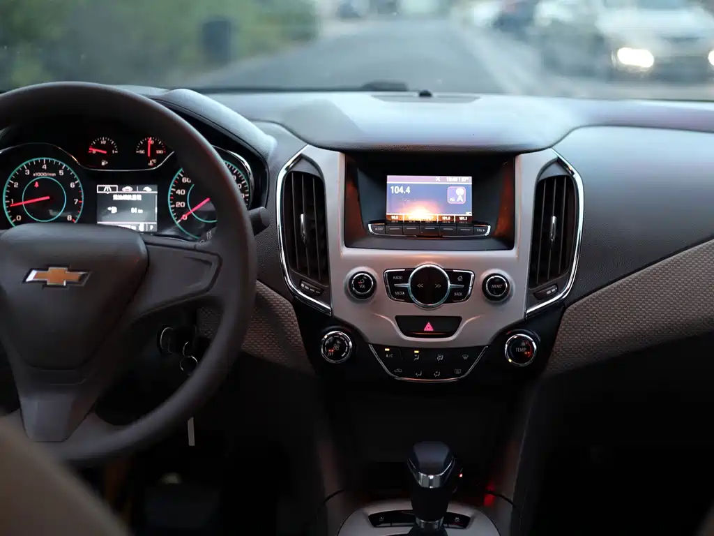Chevrolet Cruze — миниатюра 15