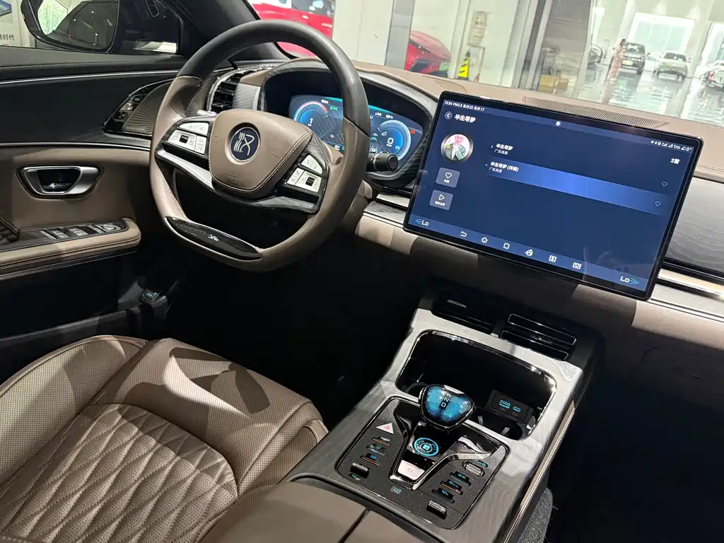 BYD Han — миниатюра 11