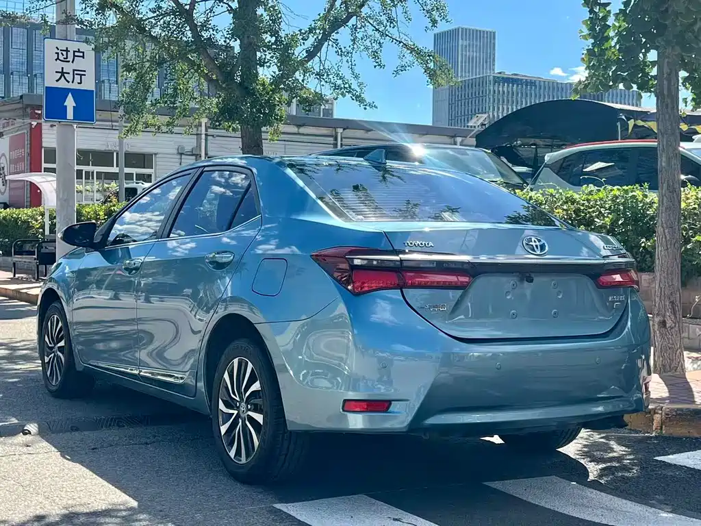 Toyota Corolla — миниатюра 7