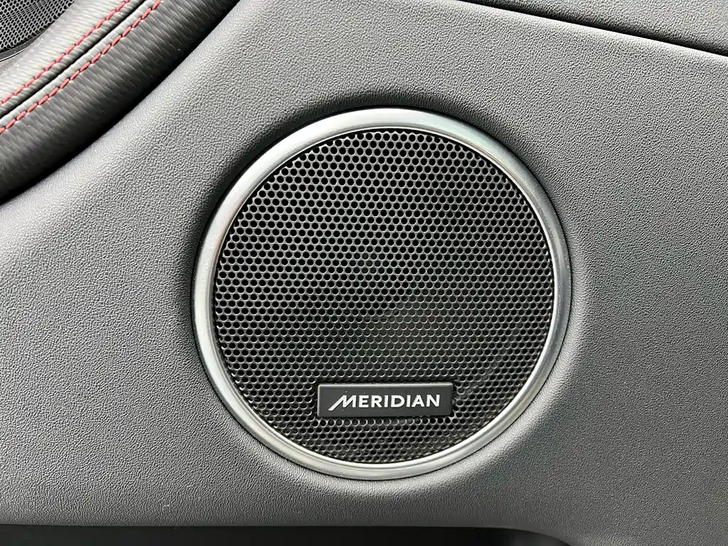 LAND ROVER DISCOVER SPORTS