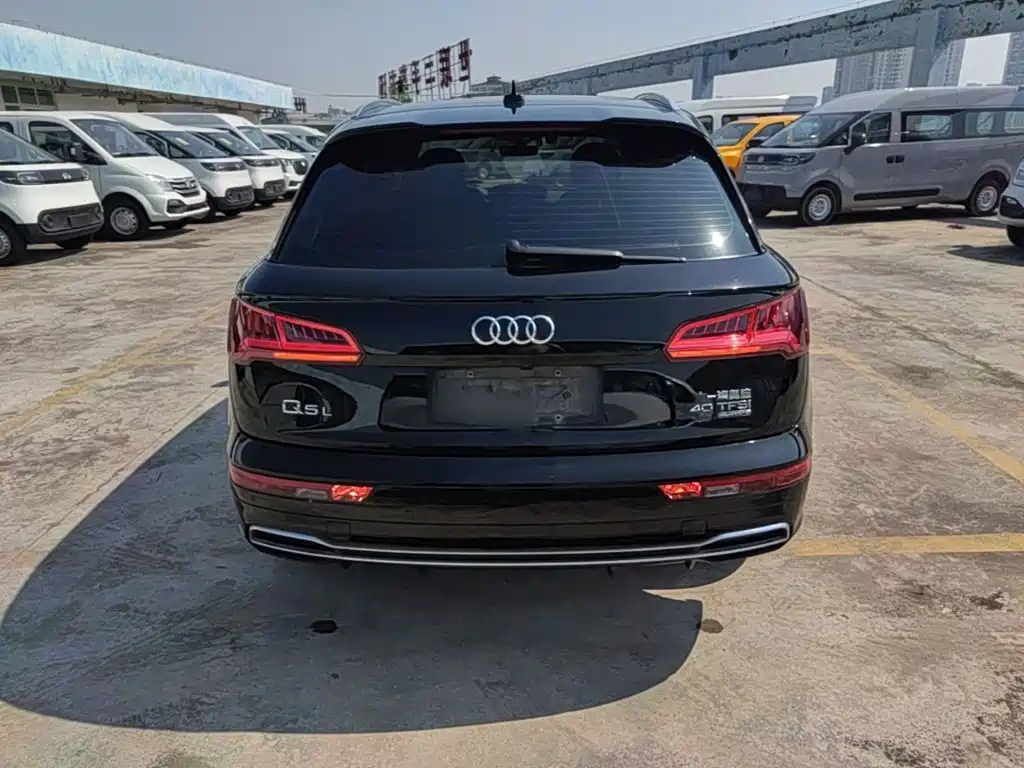 Audi Q5L — миниатюра 6