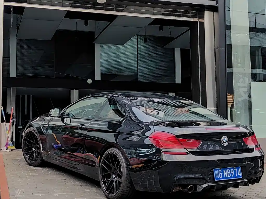 BMW 6 Series — миниатюра 7