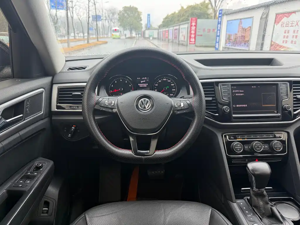 VOLKSWAGEN TOURANG