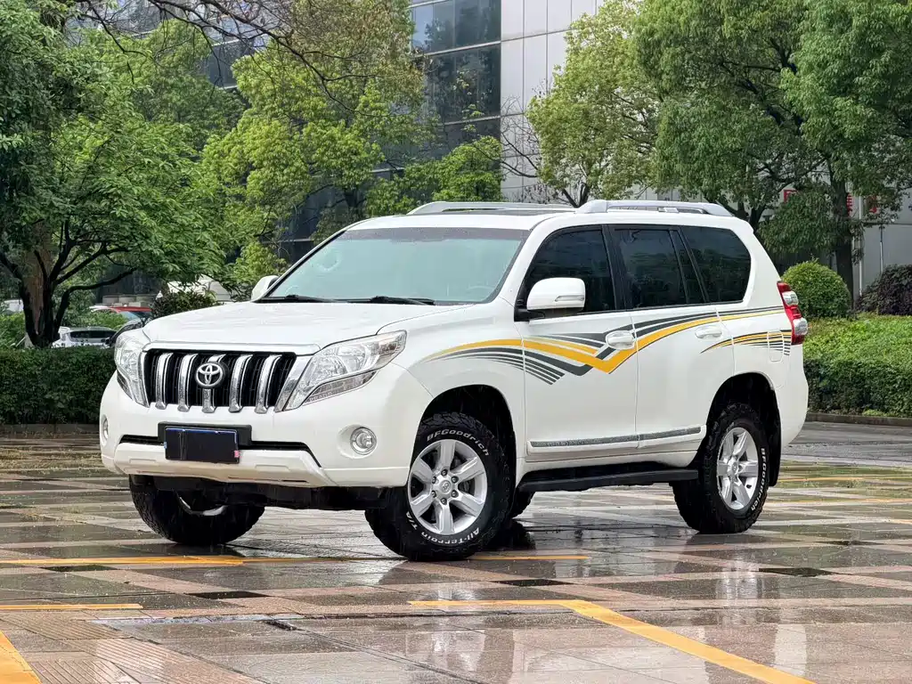 Toyota Prado 2016