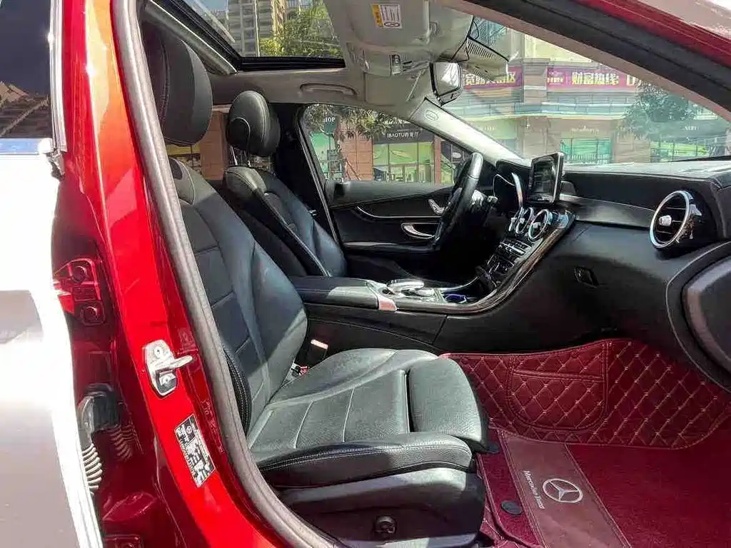 Mercedes-Benz C-Class — миниатюра 12
