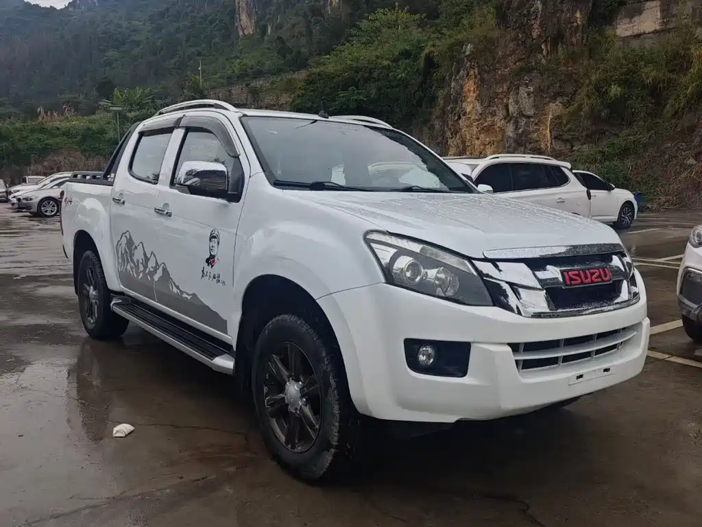 ISUZU D MAX
