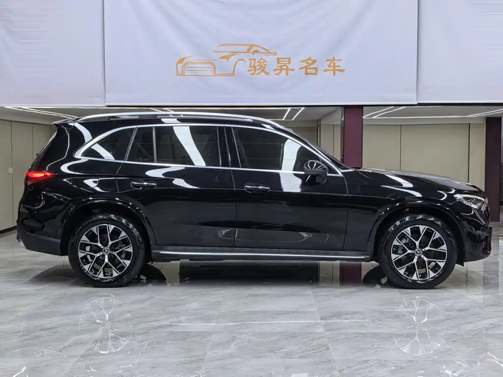 Mercedes-Benz GLC 2023 GLC 260 L 4MATIC Luxury 7 мест