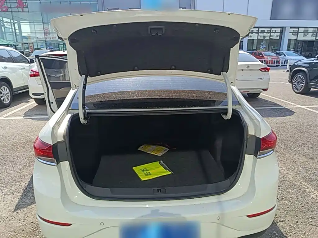 Buick Excelle — миниатюра 19