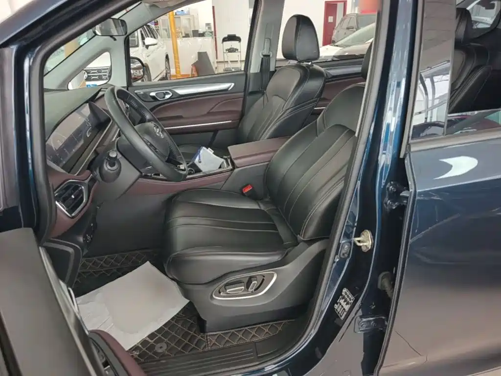 GAC Motor Trumpchi M6 — миниатюра 15