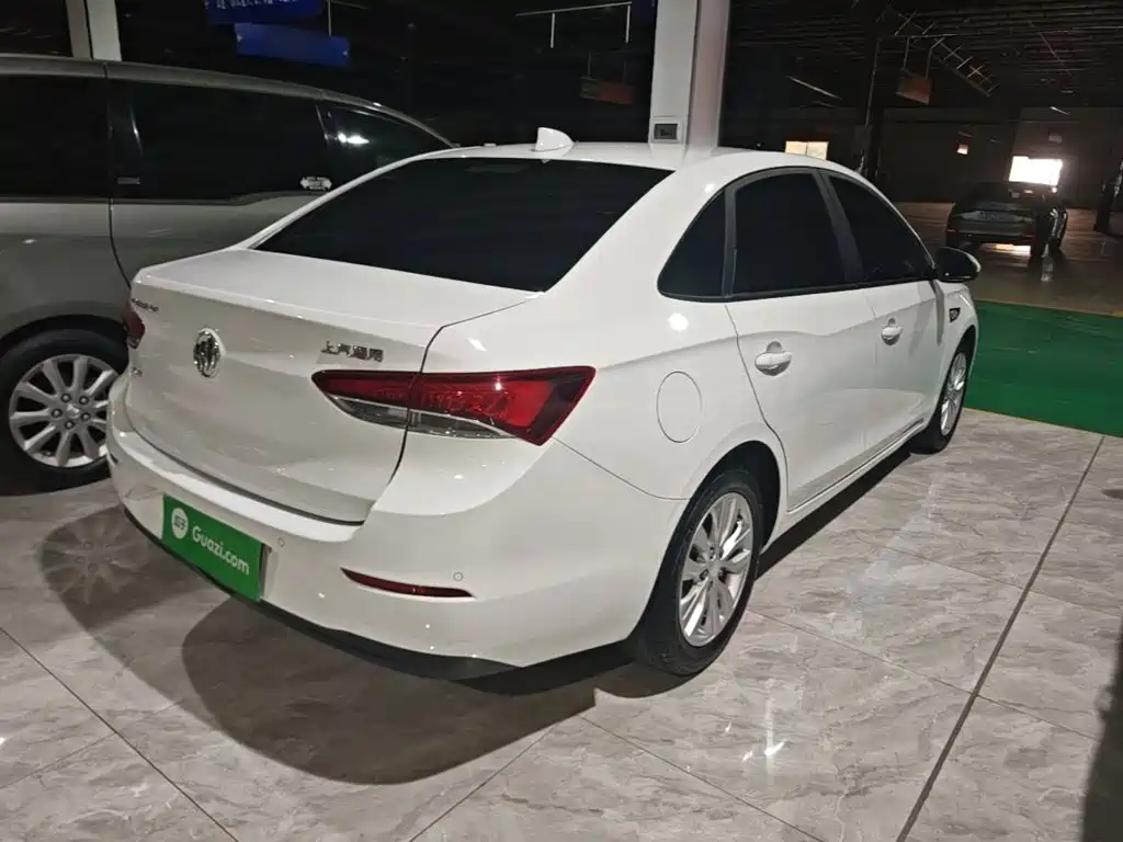Buick Excelle — миниатюра 7