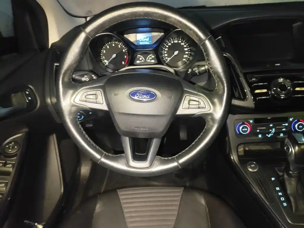 Ford Focus — миниатюра 6