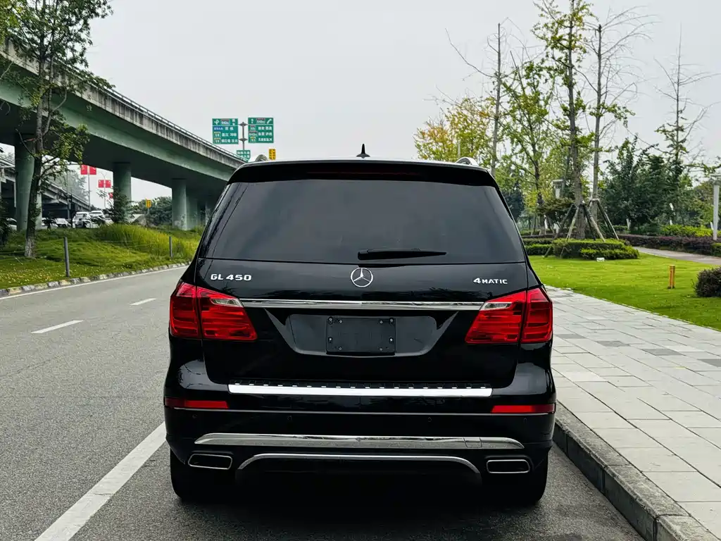 Mercedes-Benz GL-Class — миниатюра 8