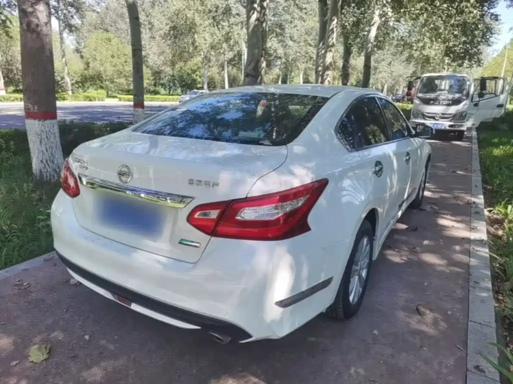 Nissan Teana — миниатюра 7