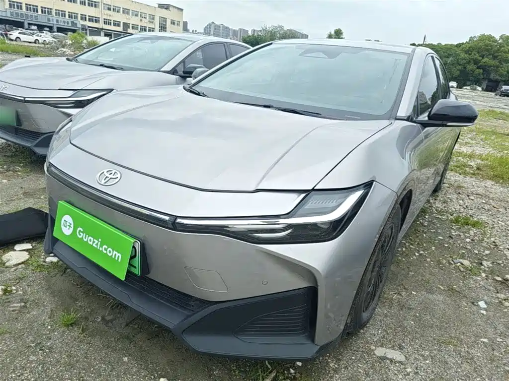 Toyota bZ3 2024