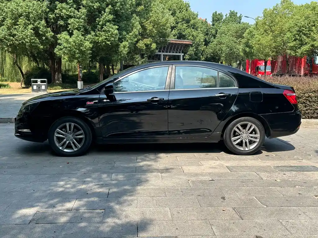 Geely Emgrand — миниатюра 10