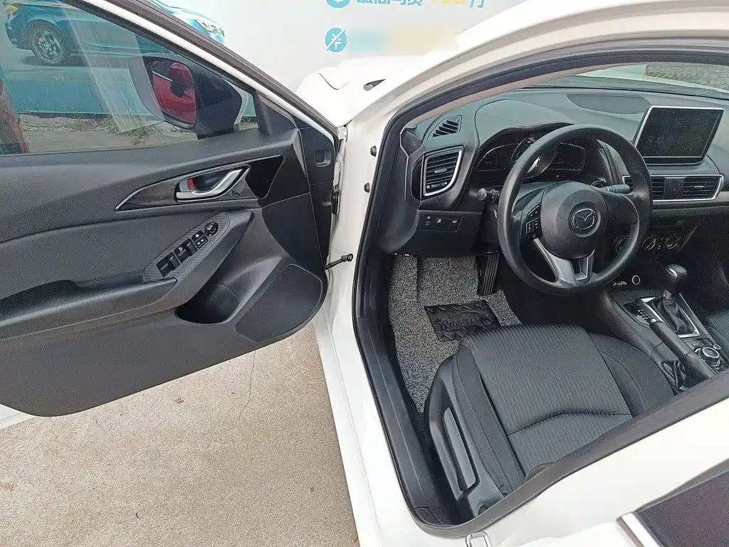 Mazda 3 Axela — миниатюра 16