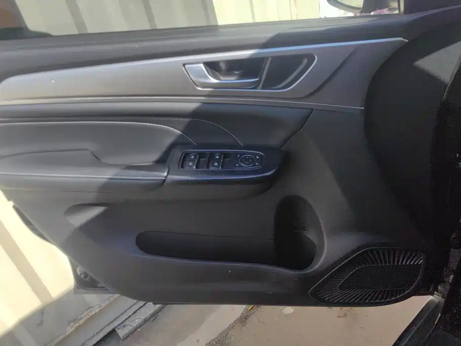Haval M6 — миниатюра 7