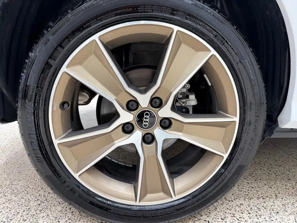 Audi Q2L — миниатюра 37