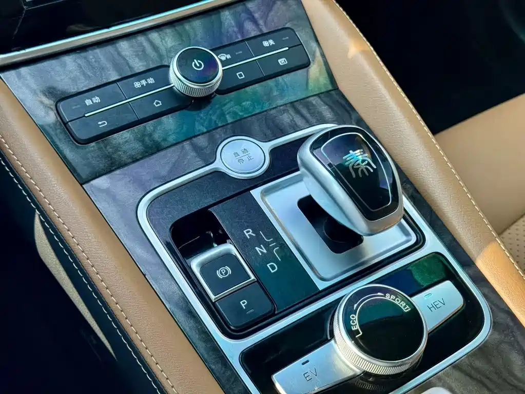 BYD Qin NEV — миниатюра 11