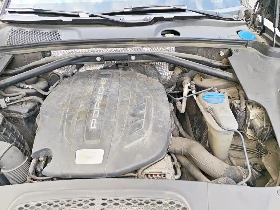 Porsche Macan — миниатюра 9