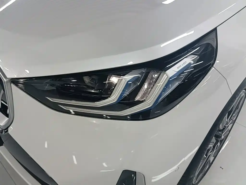 BMW X3 — миниатюра 24