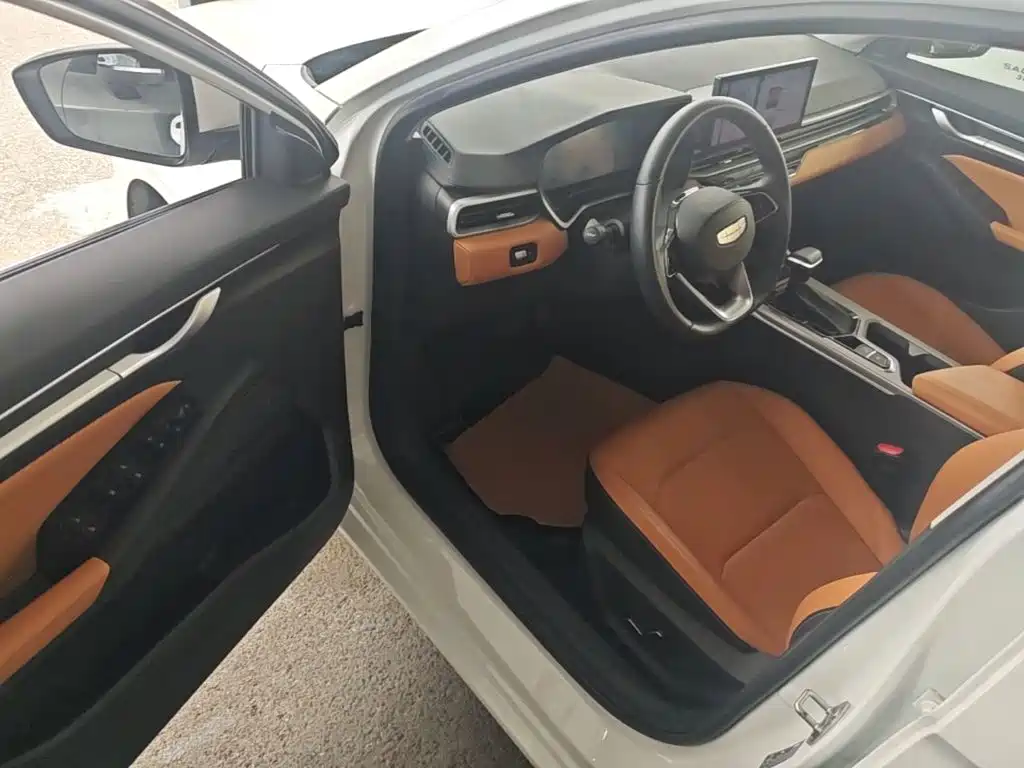 Geely Emgrand — миниатюра 16