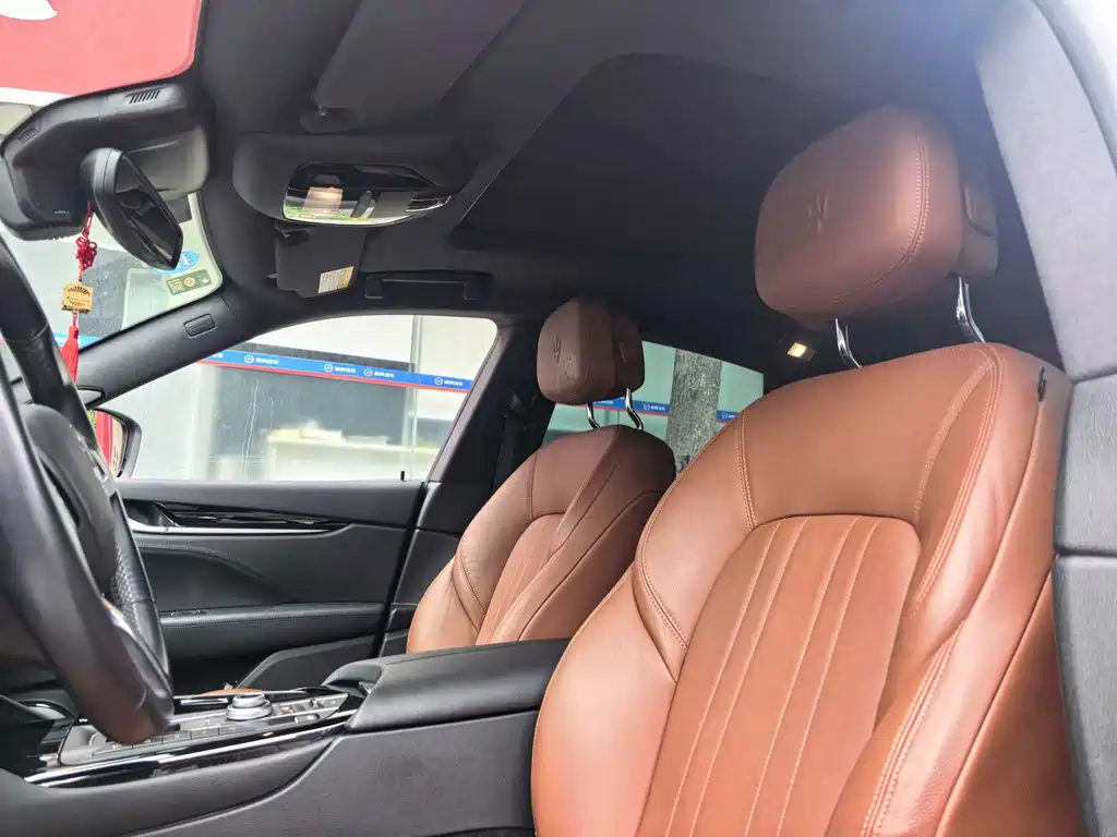 Maserati Levante — миниатюра 4