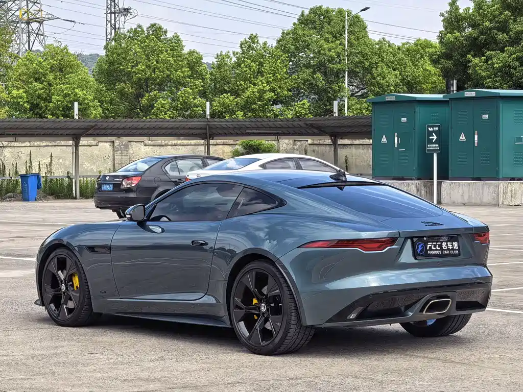 Jaguar F-TYPE — миниатюра 6