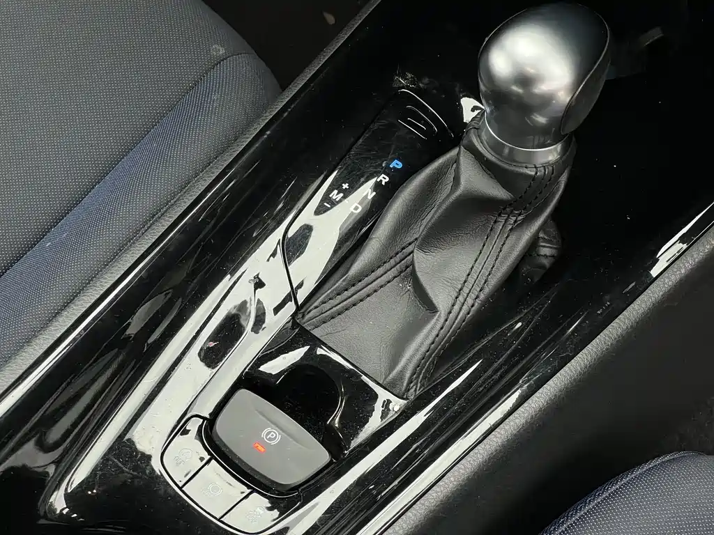 Toyota C-HR — миниатюра 19