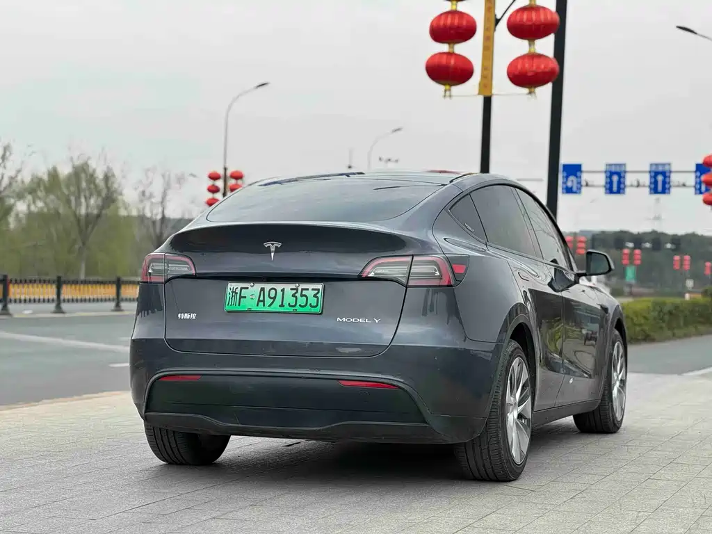 Tesla Model Y 2021 3D7