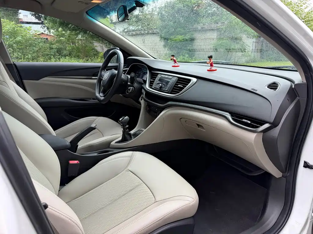 Buick Excelle — миниатюра 8