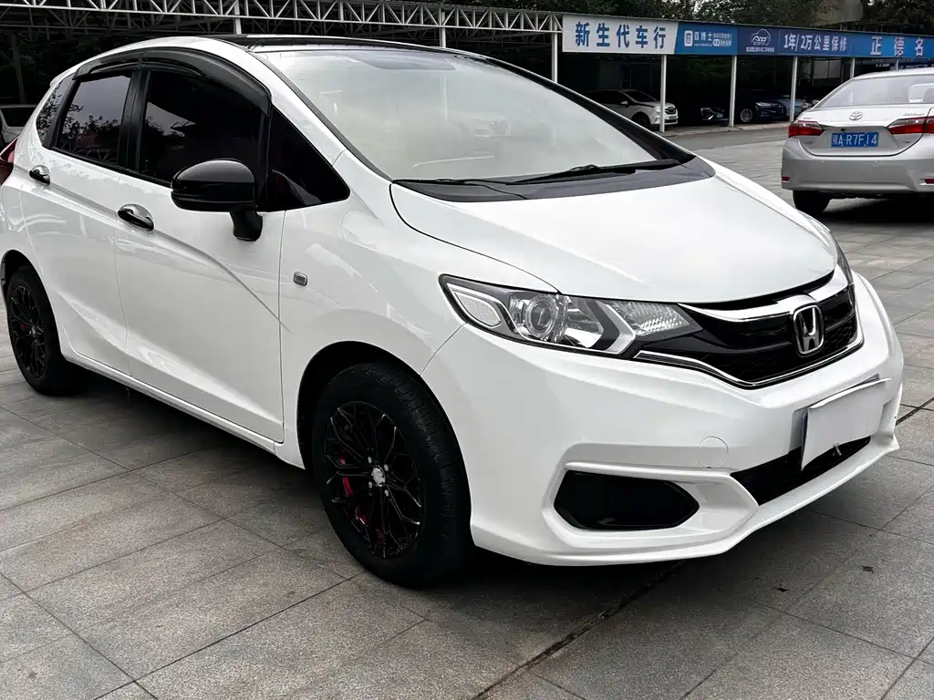 Honda Fit — миниатюра 2