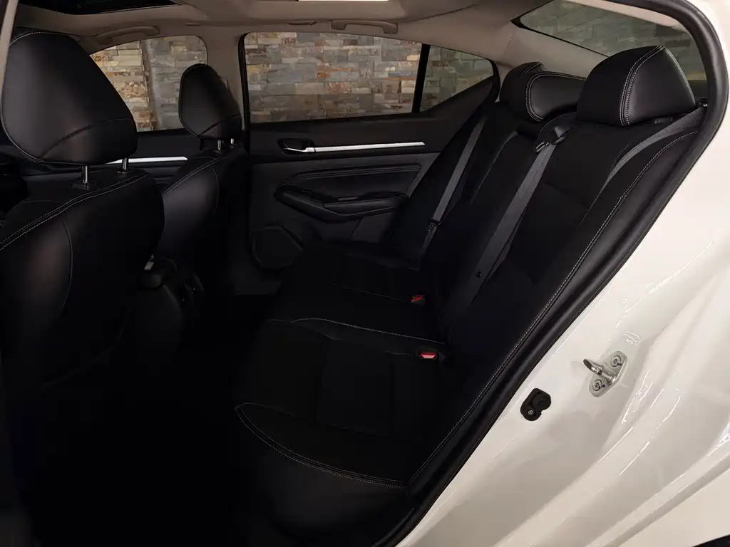 Nissan Teana — миниатюра 8