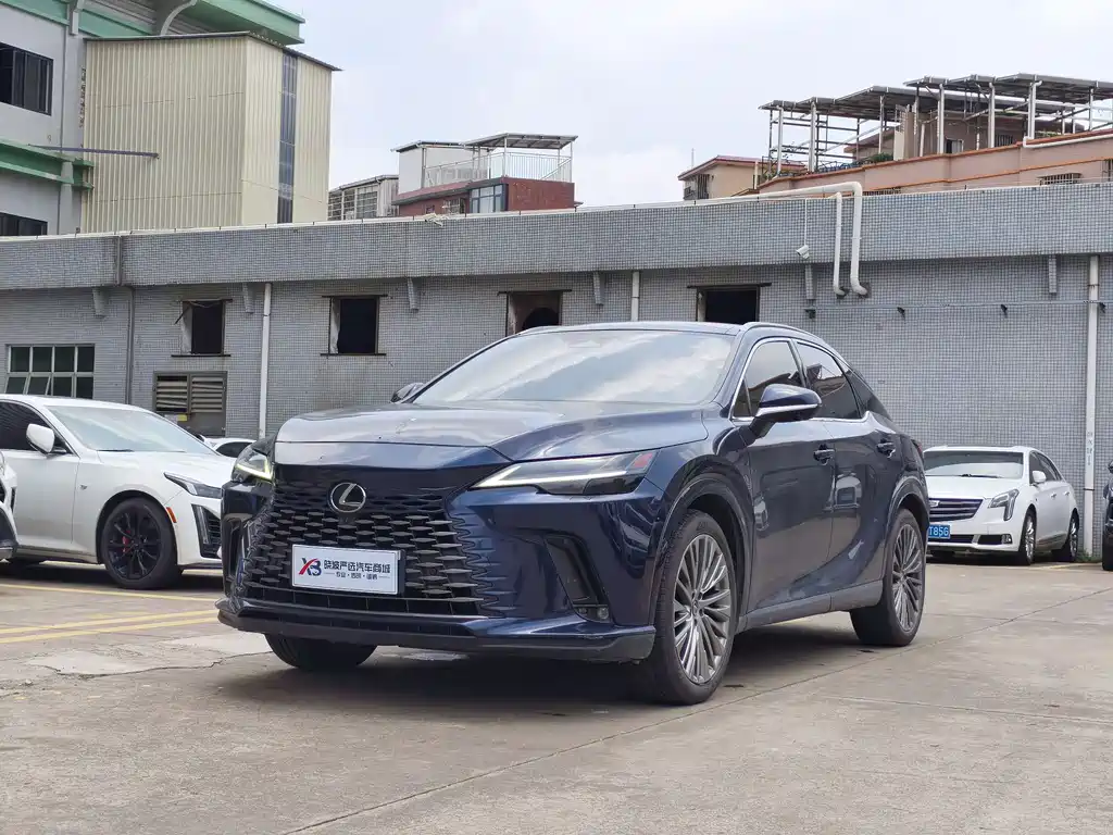 Lexus RX 2024