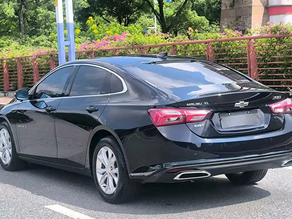 Chevrolet Malibu XL — миниатюра 6