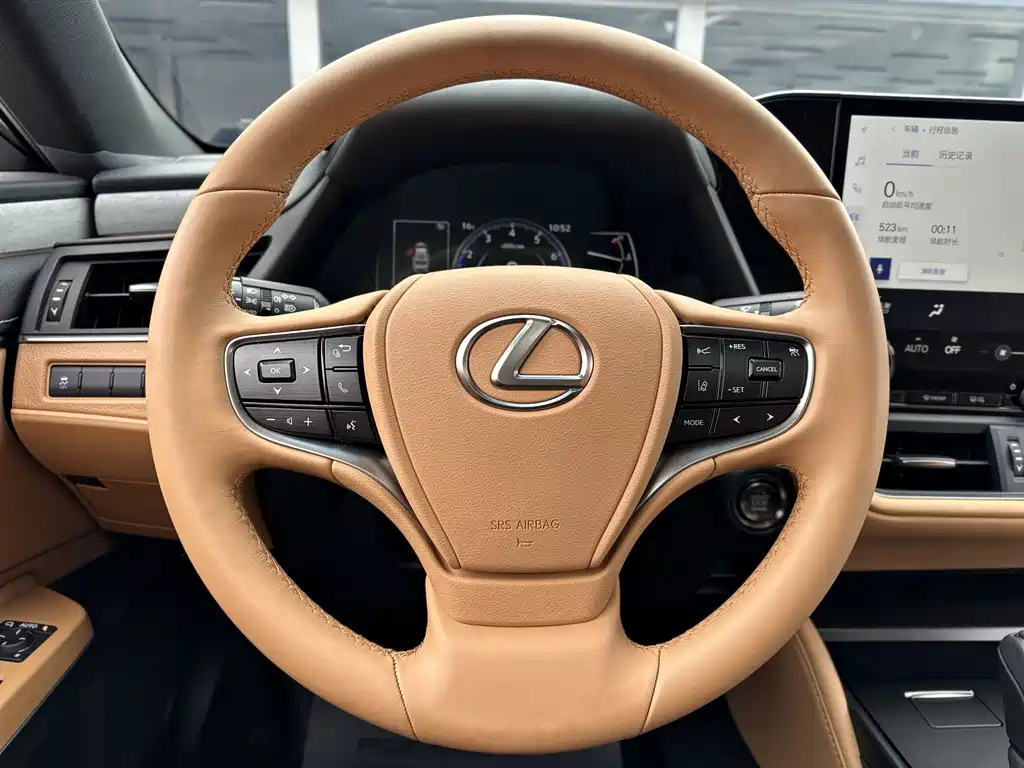 Lexus ES — миниатюра 7