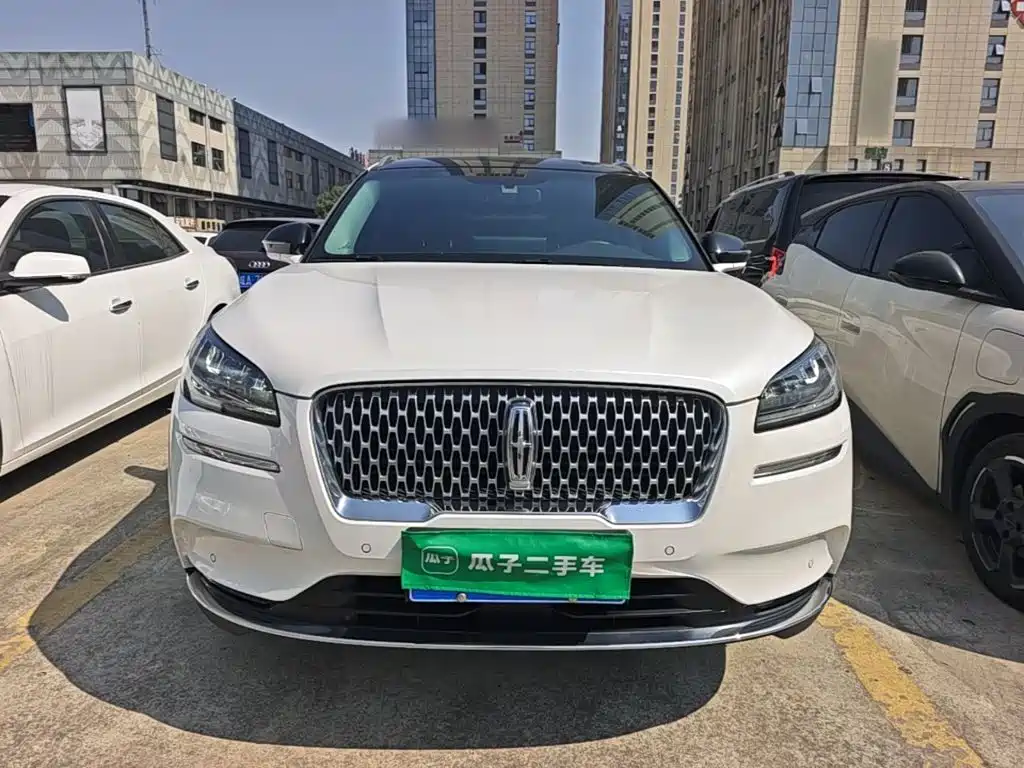 Lincoln Corsair — миниатюра 3
