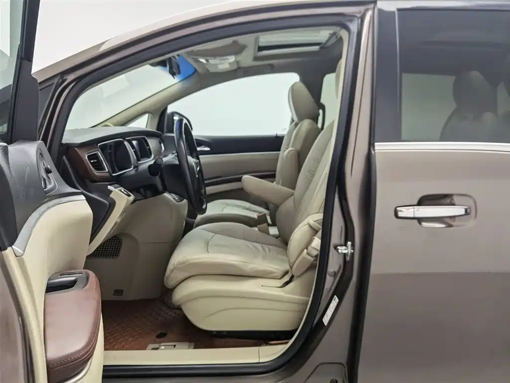 Buick GL8 2014 2.4L LT Luxury Executive