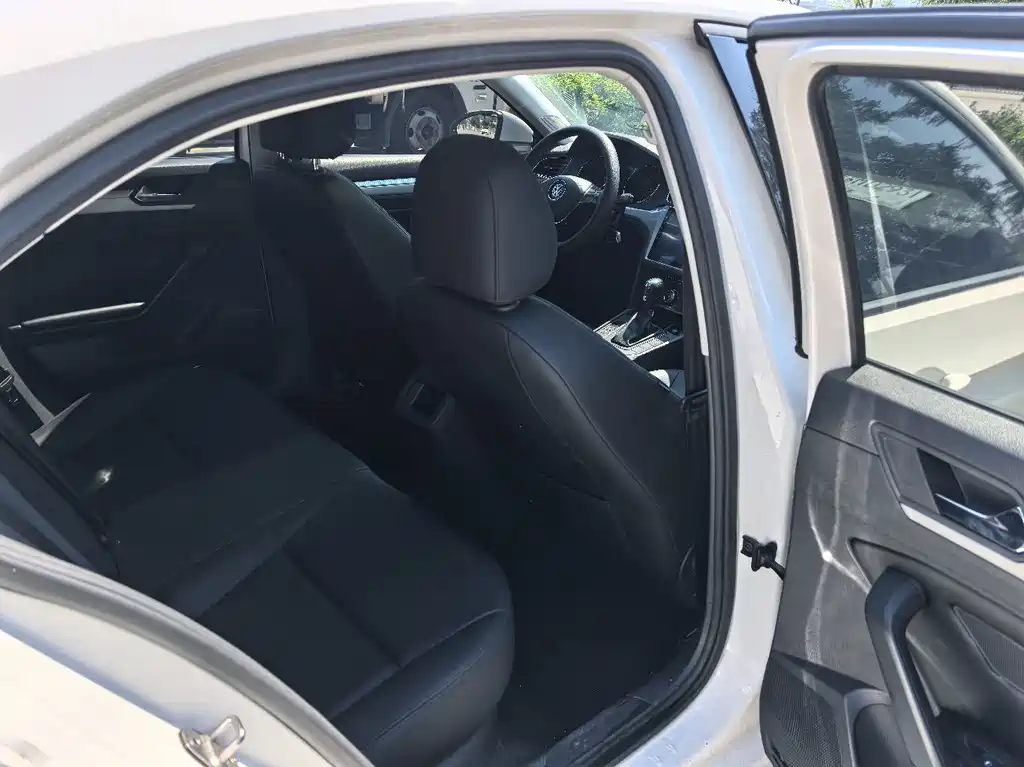 Volkswagen Lamando — миниатюра 11