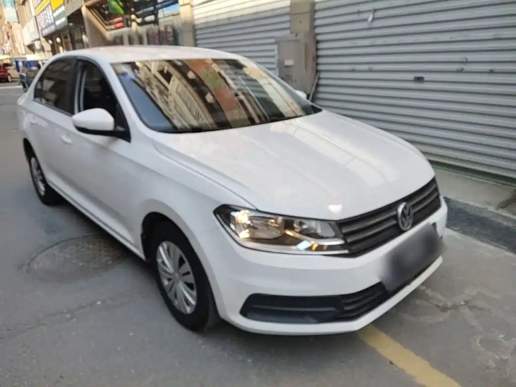 Volkswagen Santana — миниатюра 4