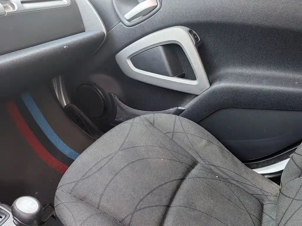 smart Smart Fortwo — миниатюра 17