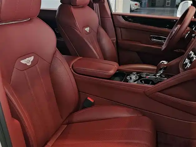 Bentley Bentayga 2024 4.0T V8